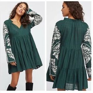 FREE PEOPLE Emerald City Embroidered Tiered long sleeve dress  Sz Medium